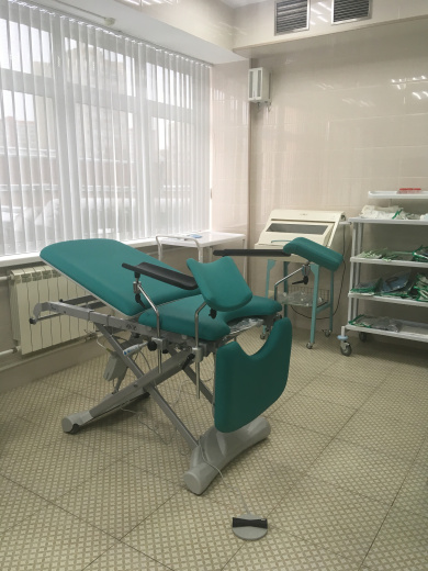 Гинекологическое кресло с электроприводом AV 4038