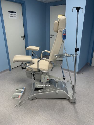 Гинекологическое кресло с электроприводом  MR 5027